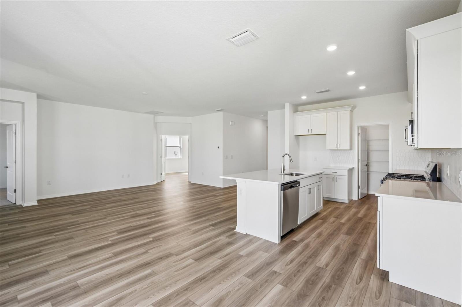 8708 CANARD CV — photo 12