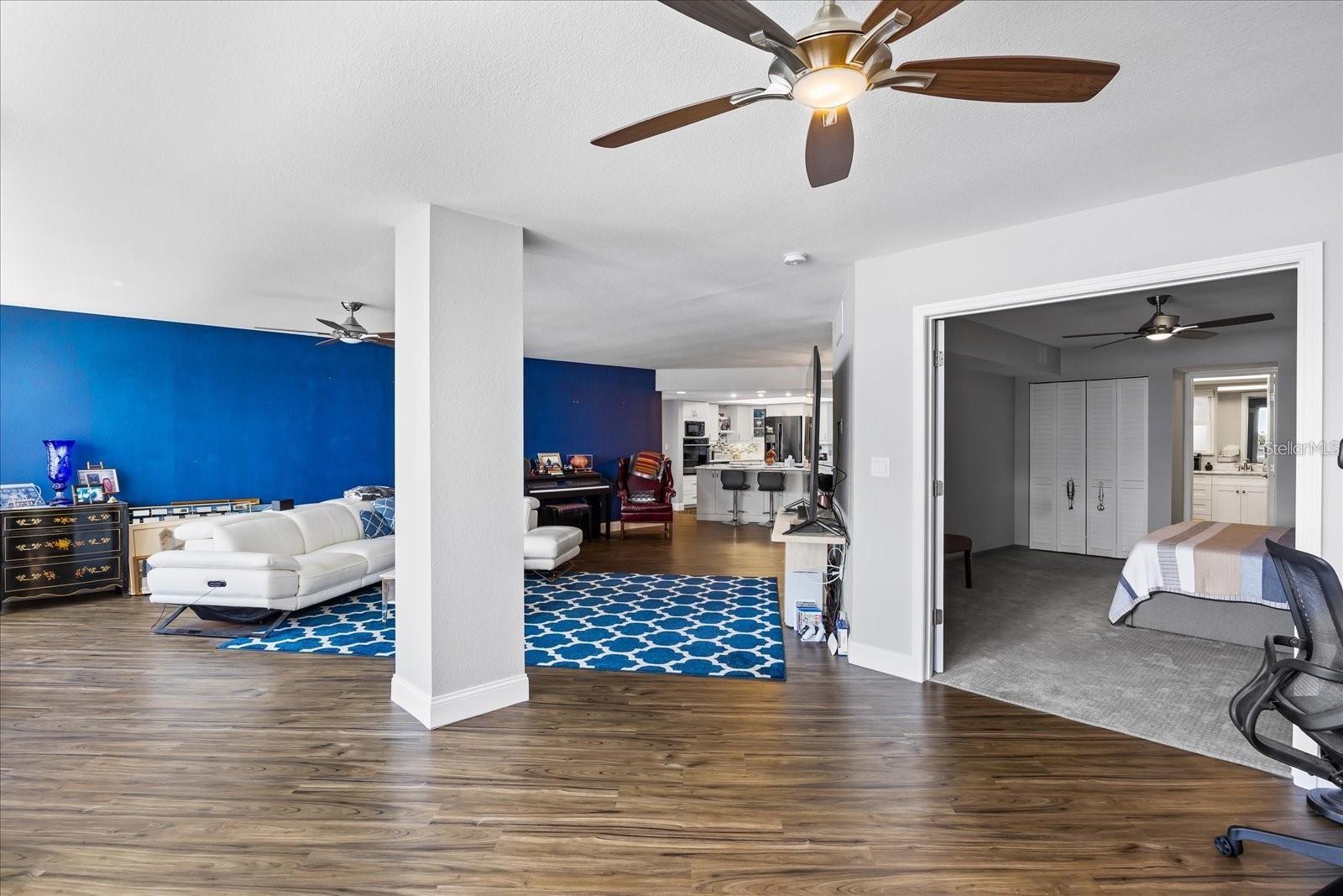5200 BRITTANY DR S #303 — photo 5