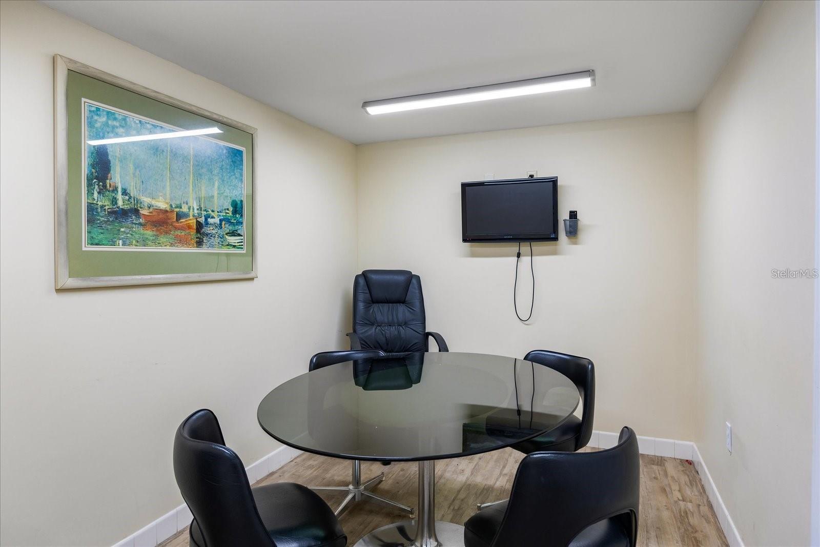 5200 BRITTANY DR S #303 — photo 31