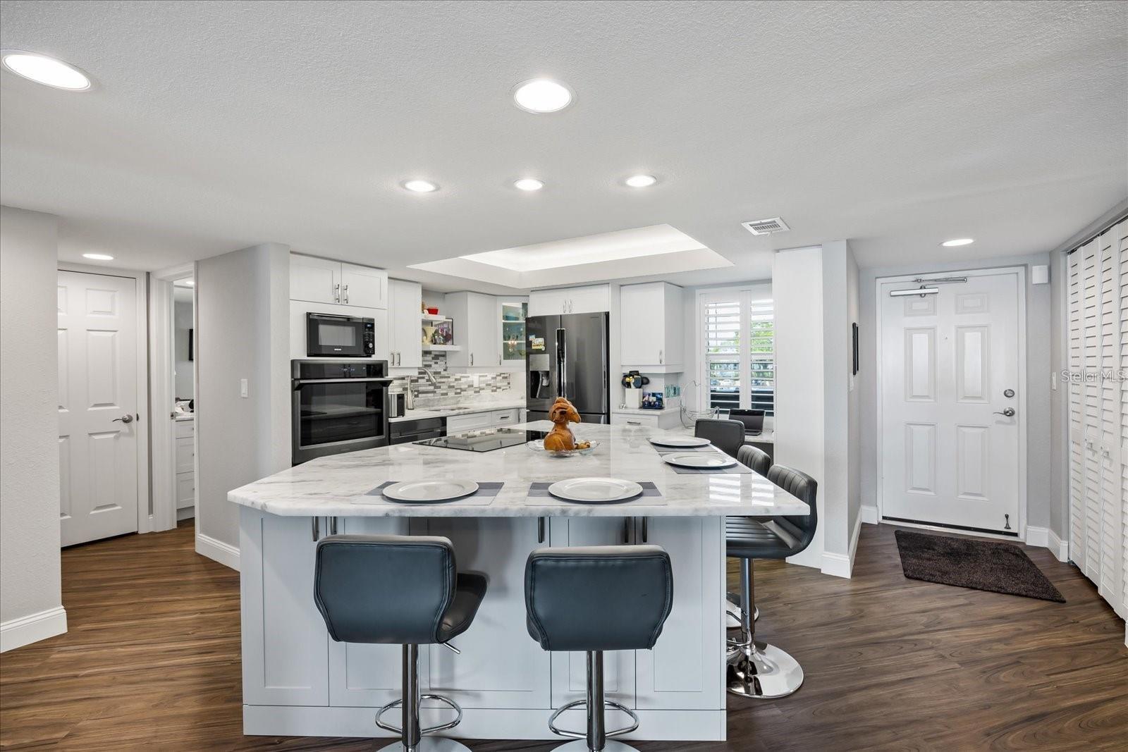 5200 BRITTANY DR S #303 — photo 3