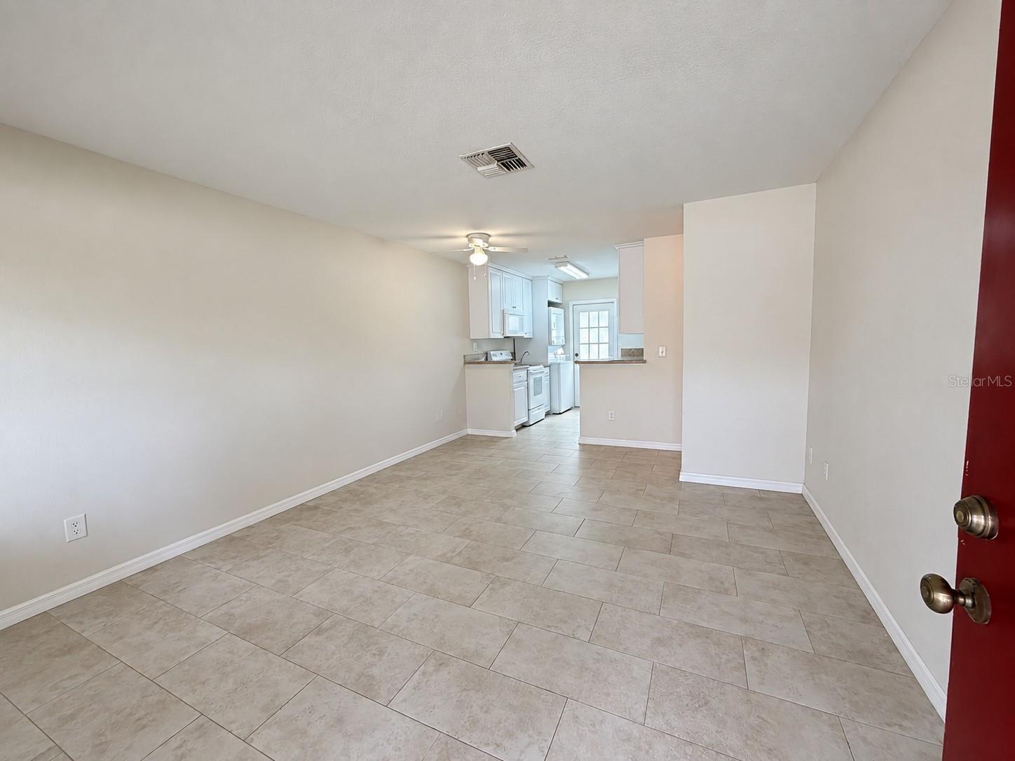 1788 POINSETTIA AVE — photo 3