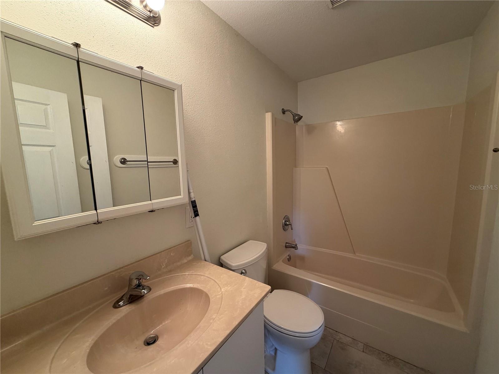 1788 POINSETTIA AVE — photo 6