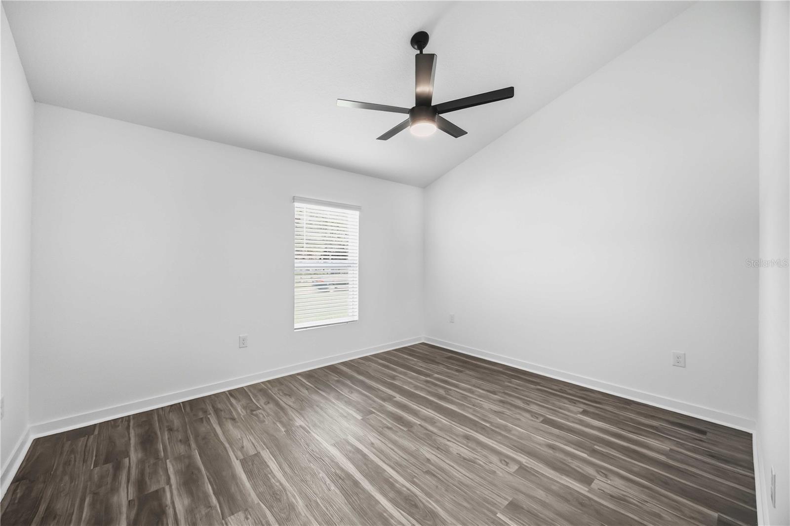 1665 KIRKWOOD ST — photo 10