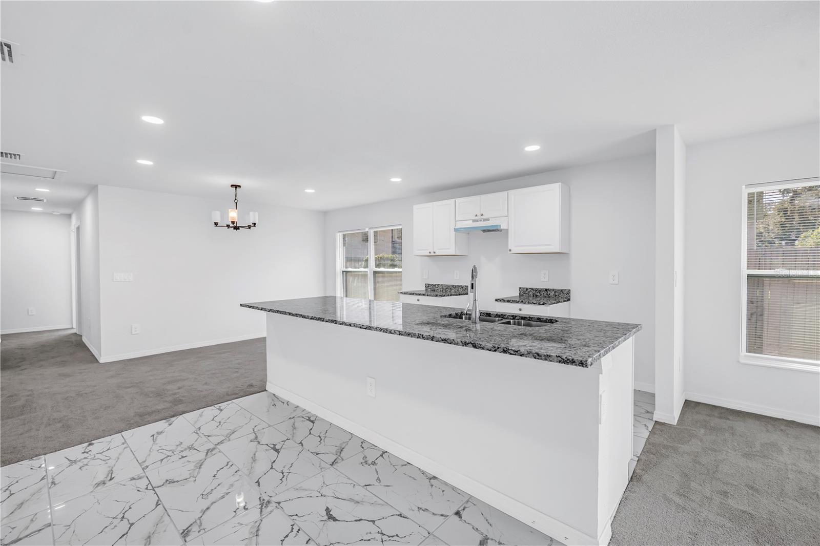 835 QUEENSBORO AVE S — photo 29
