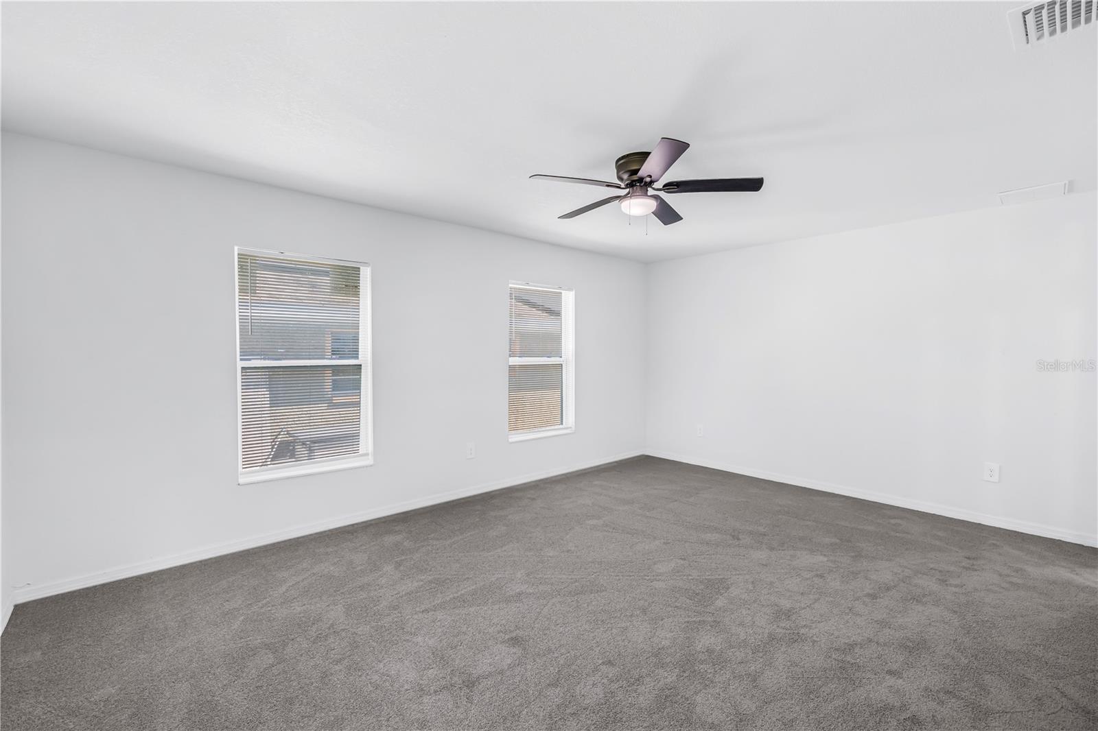835 QUEENSBORO AVE S — photo 30