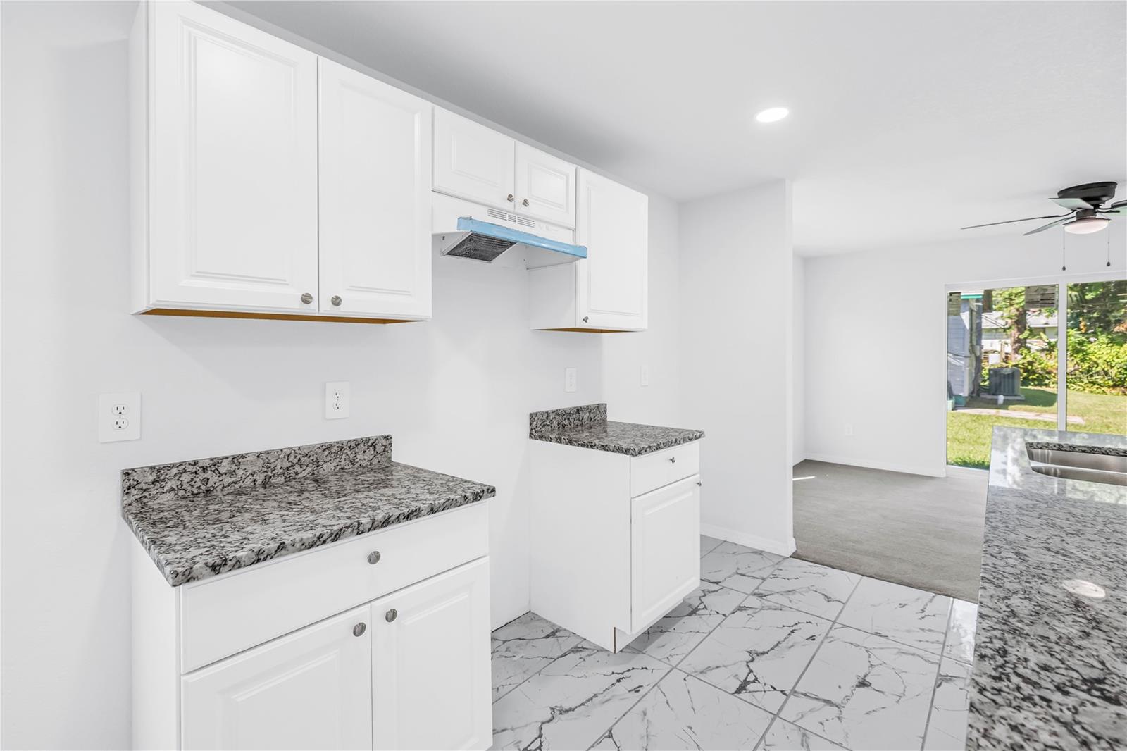 835 QUEENSBORO AVE S — photo 22