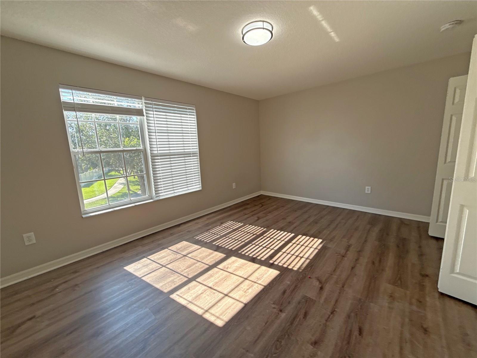 10239 NEWMINSTER LOOP — photo 26