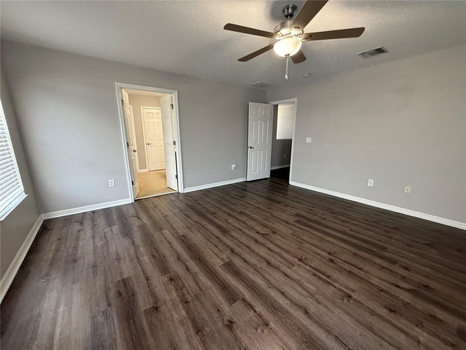 10239 NEWMINSTER LOOP — photo 15