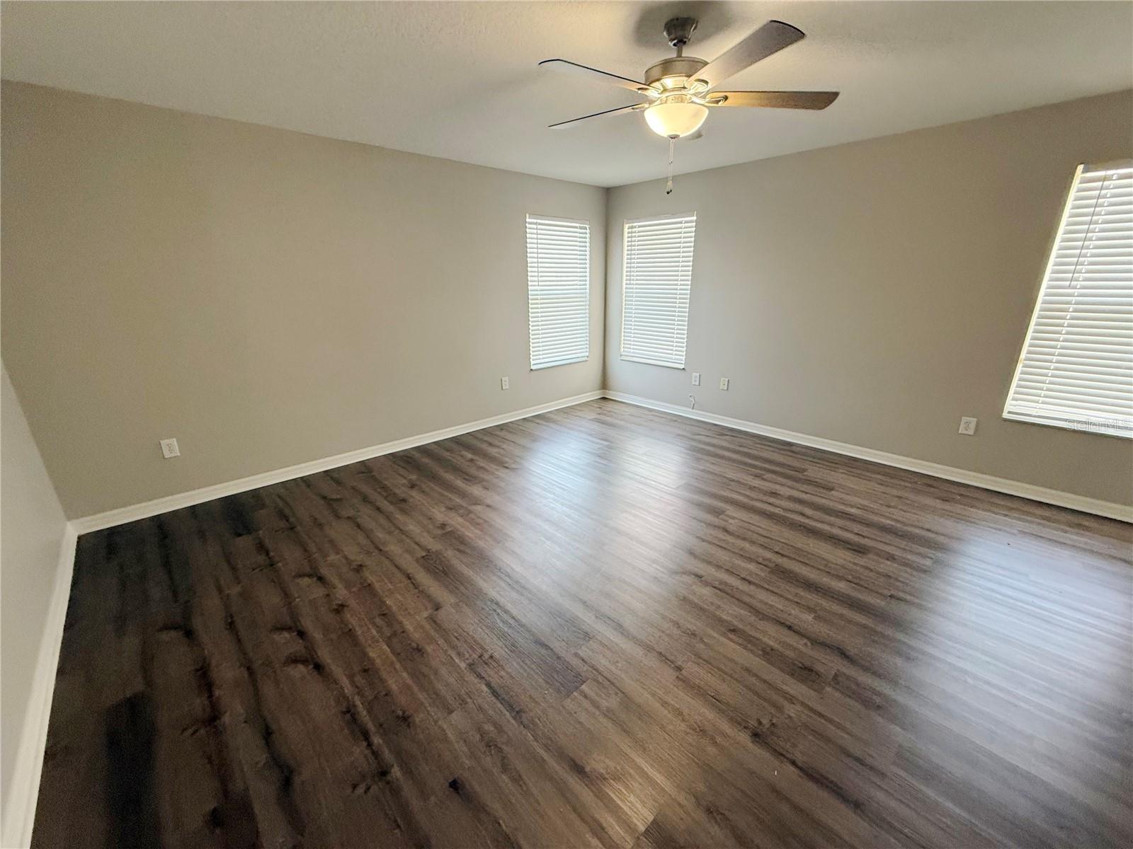 10239 NEWMINSTER LOOP — photo 14