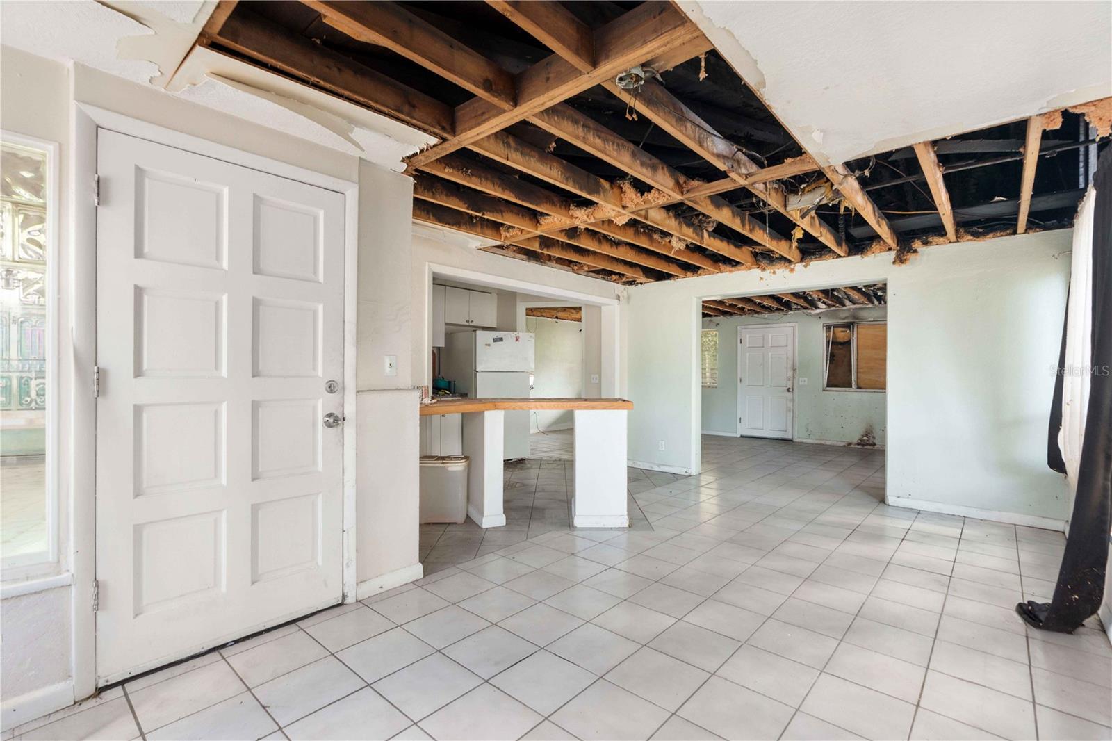4246 COURIER LN W — photo 3