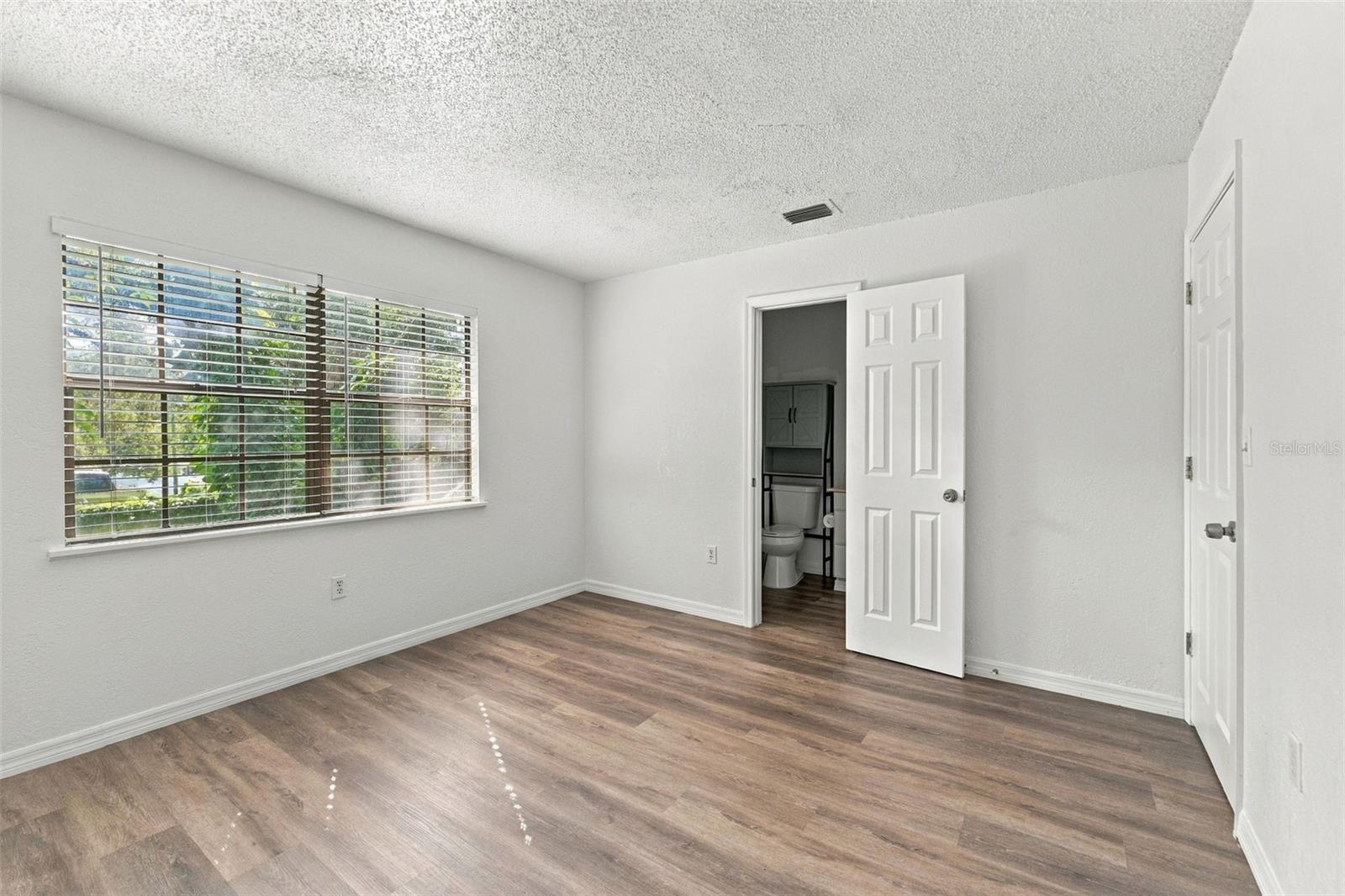 8603 N 29TH ST — photo 13