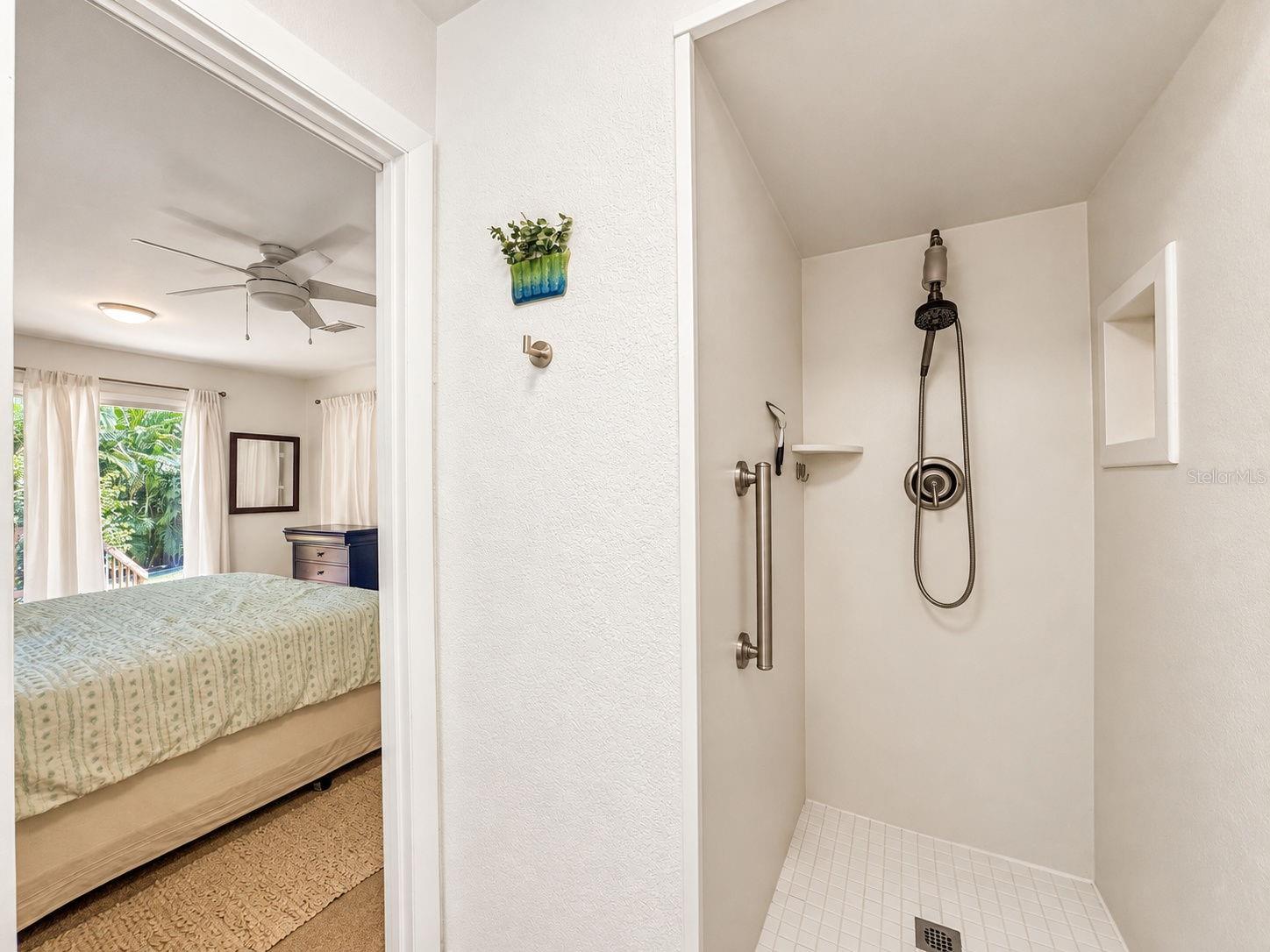 1725 SAN MATEO DR — photo 34