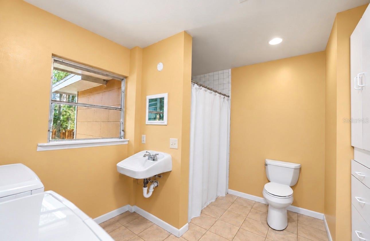 1725 SAN MATEO DR — photo 27