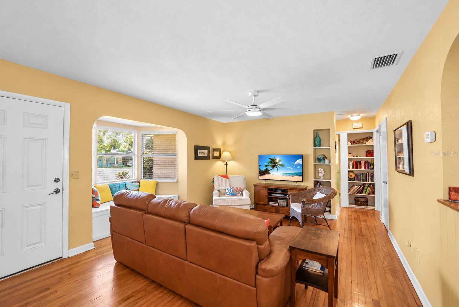 1725 SAN MATEO DR — photo 23