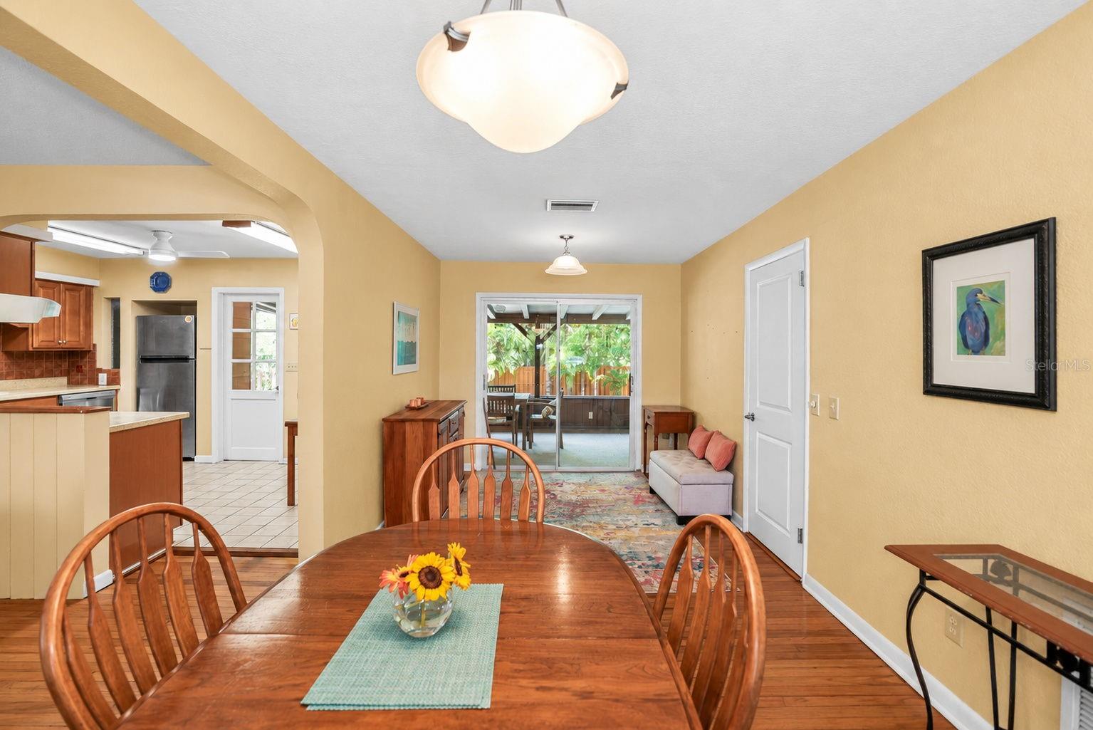 1725 SAN MATEO DR — photo 15