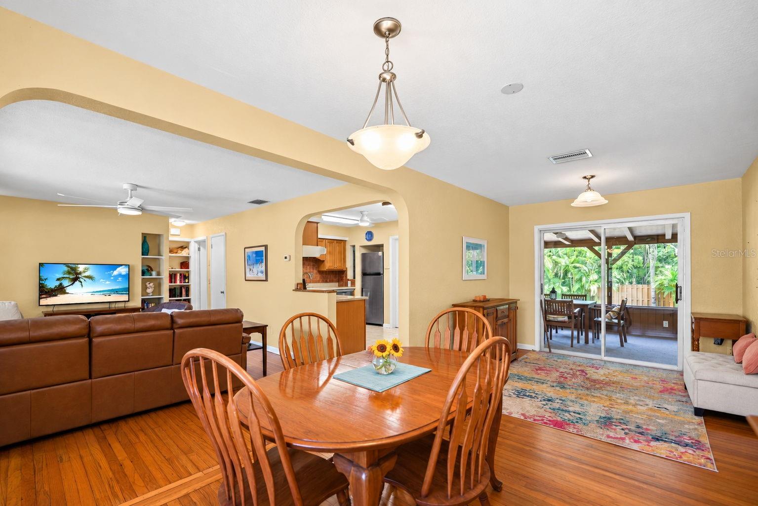 1725 SAN MATEO DR — photo 5