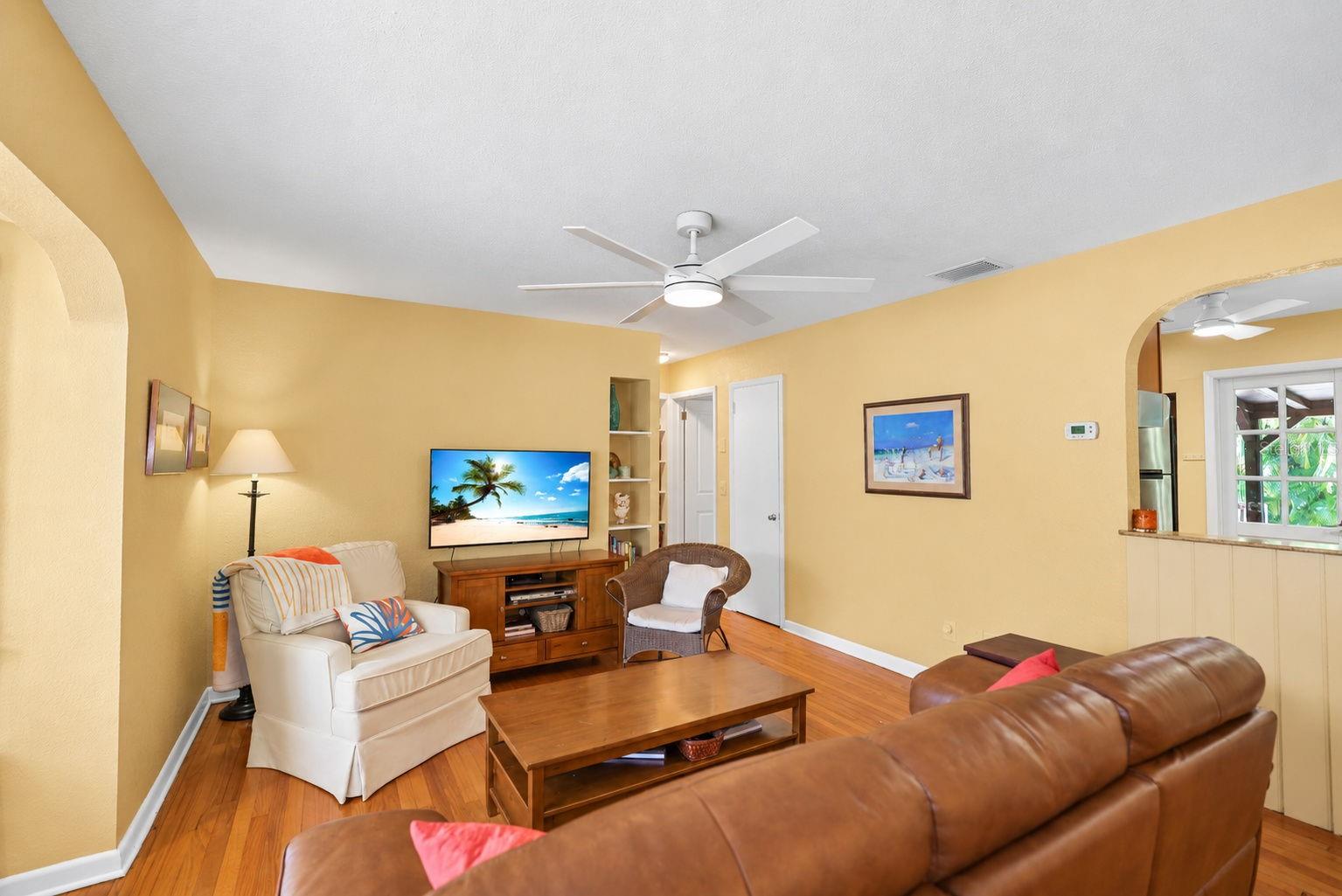 1725 SAN MATEO DR — photo 13