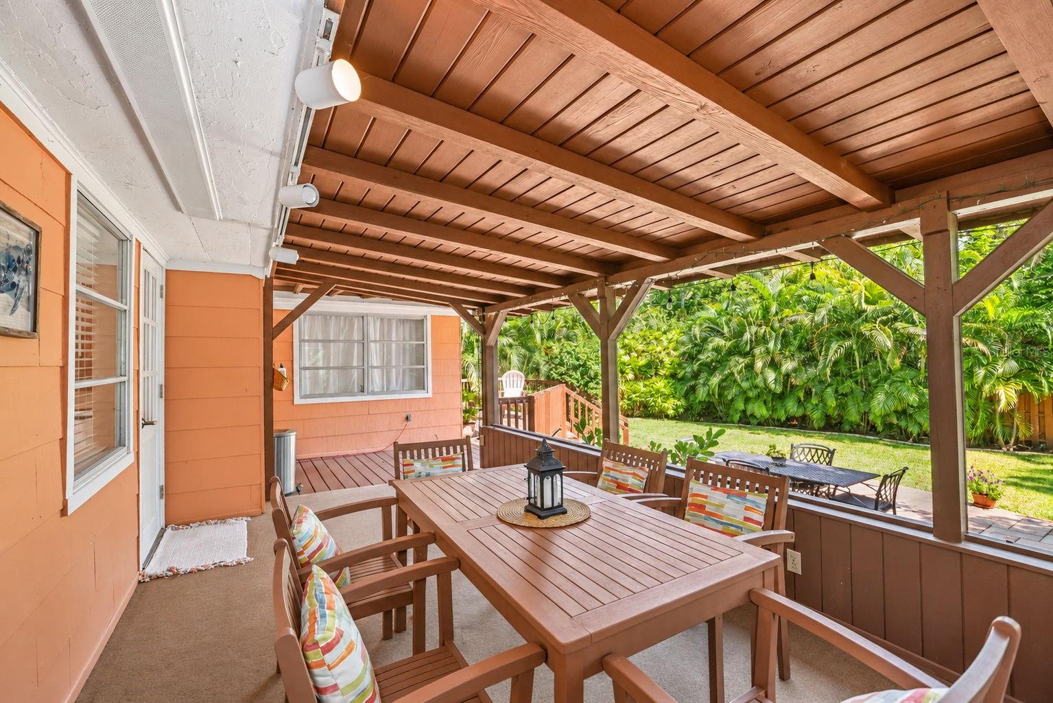 1725 SAN MATEO DR — photo 6