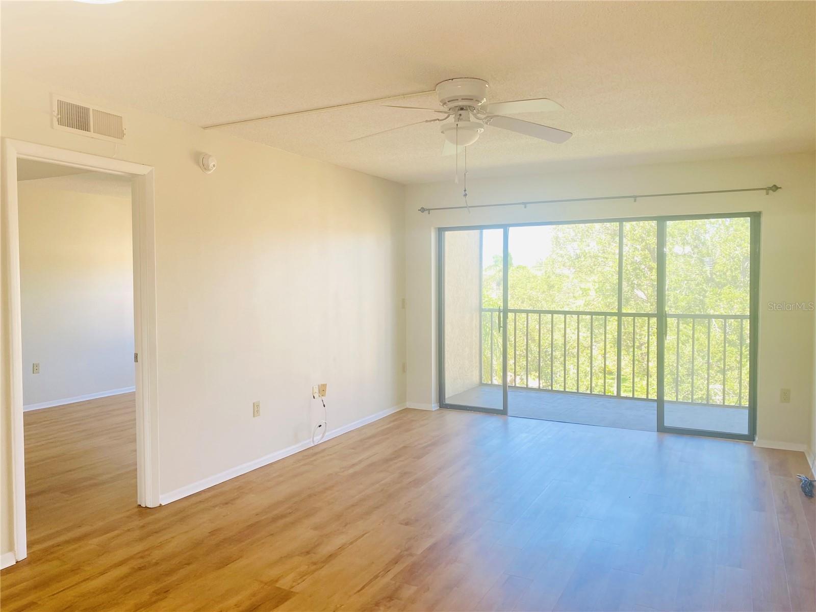 505 30TH AVE W #E406 — photo 10