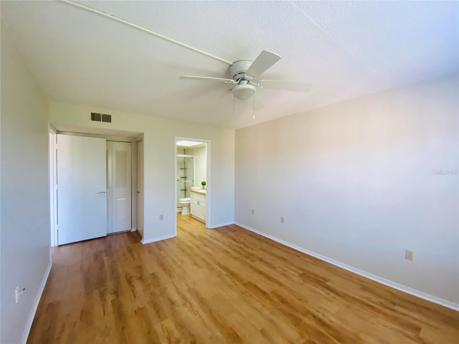 505 30TH AVE W #E406 — photo 15