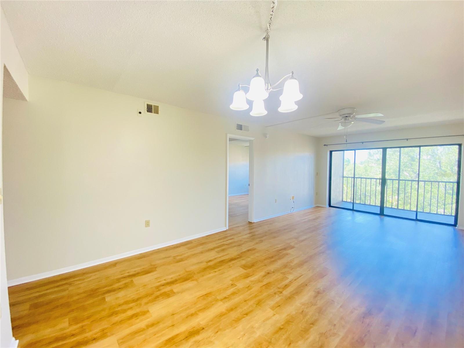 505 30TH AVE W #E406 — photo 8