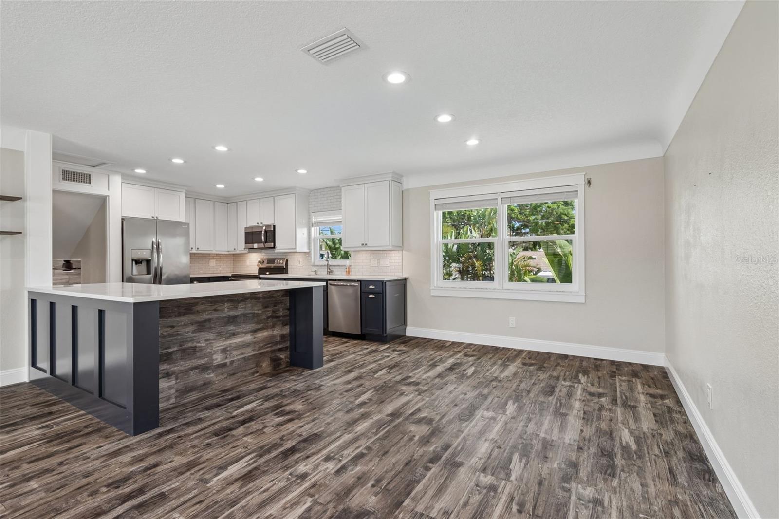 13548 BELLEWOOD AVE — photo 4