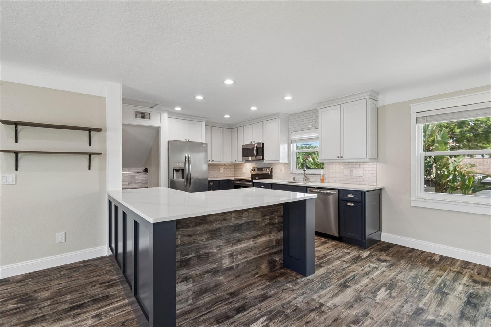 13548 BELLEWOOD AVE — photo 7