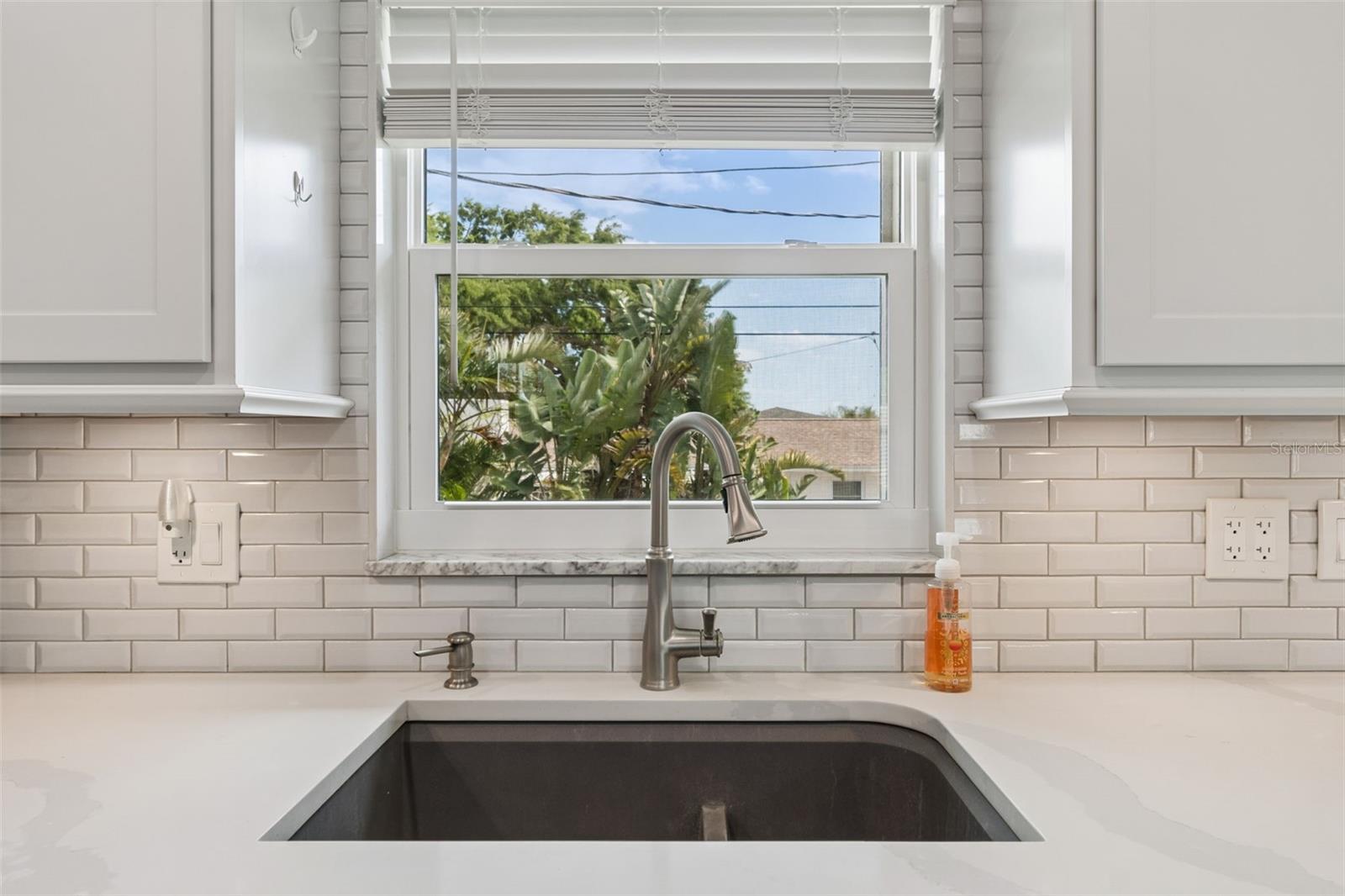 13548 BELLEWOOD AVE — photo 10