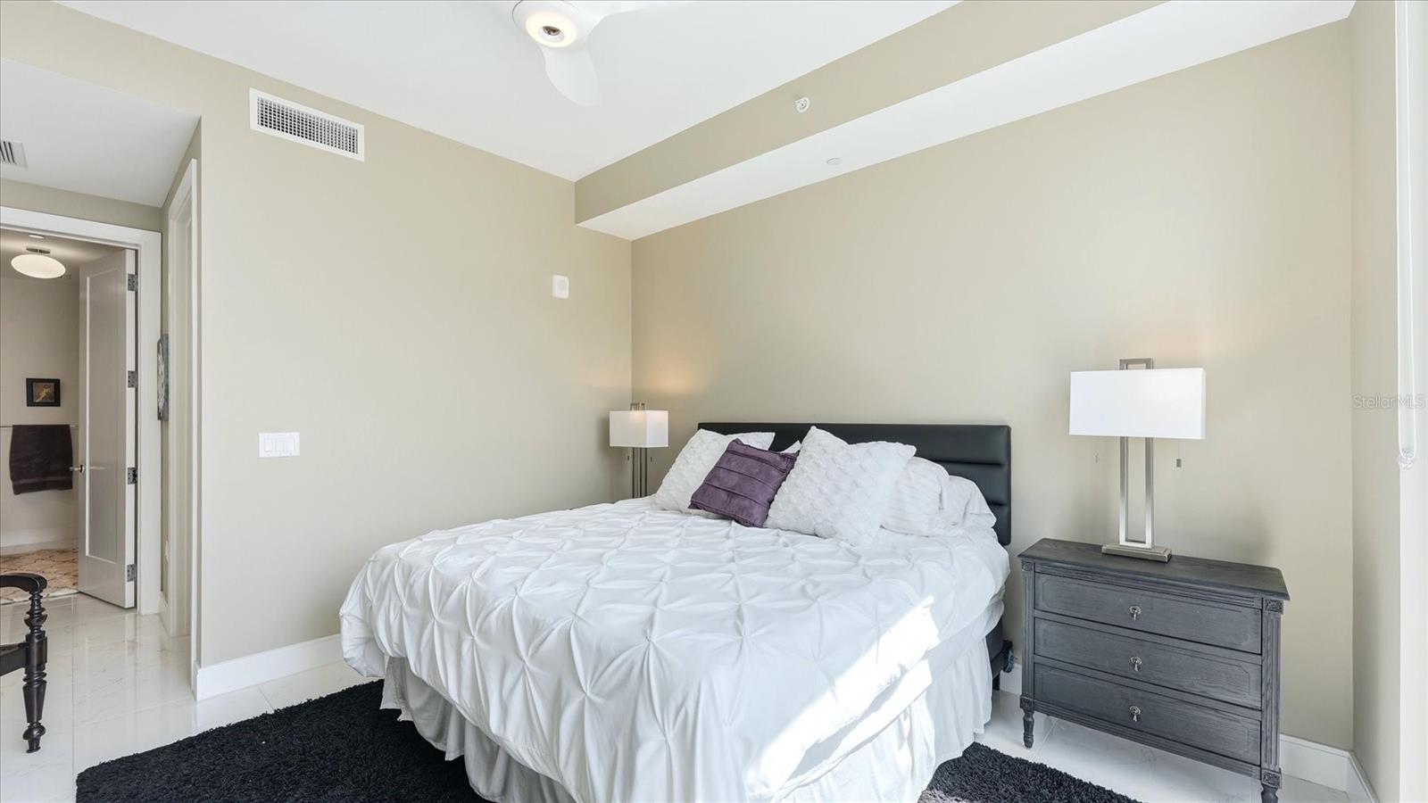 100 1ST AVE N #1407 — photo 21