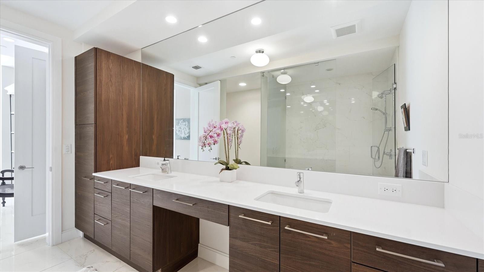 100 1ST AVE N #1407 — photo 23
