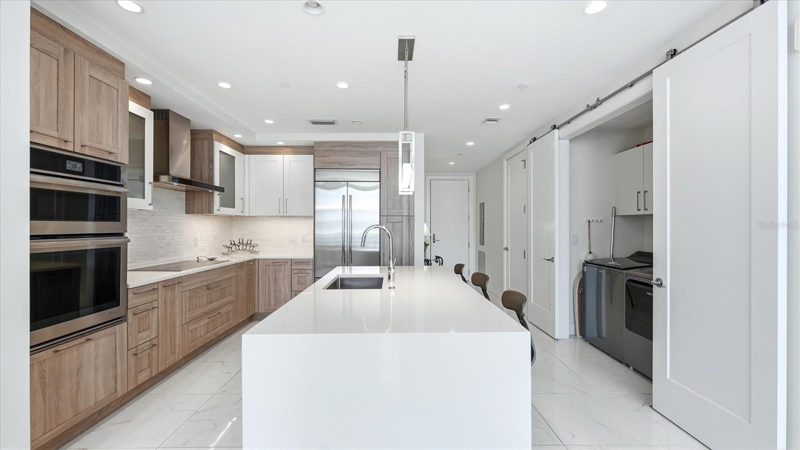 100 1ST AVE N #1407 — photo 10