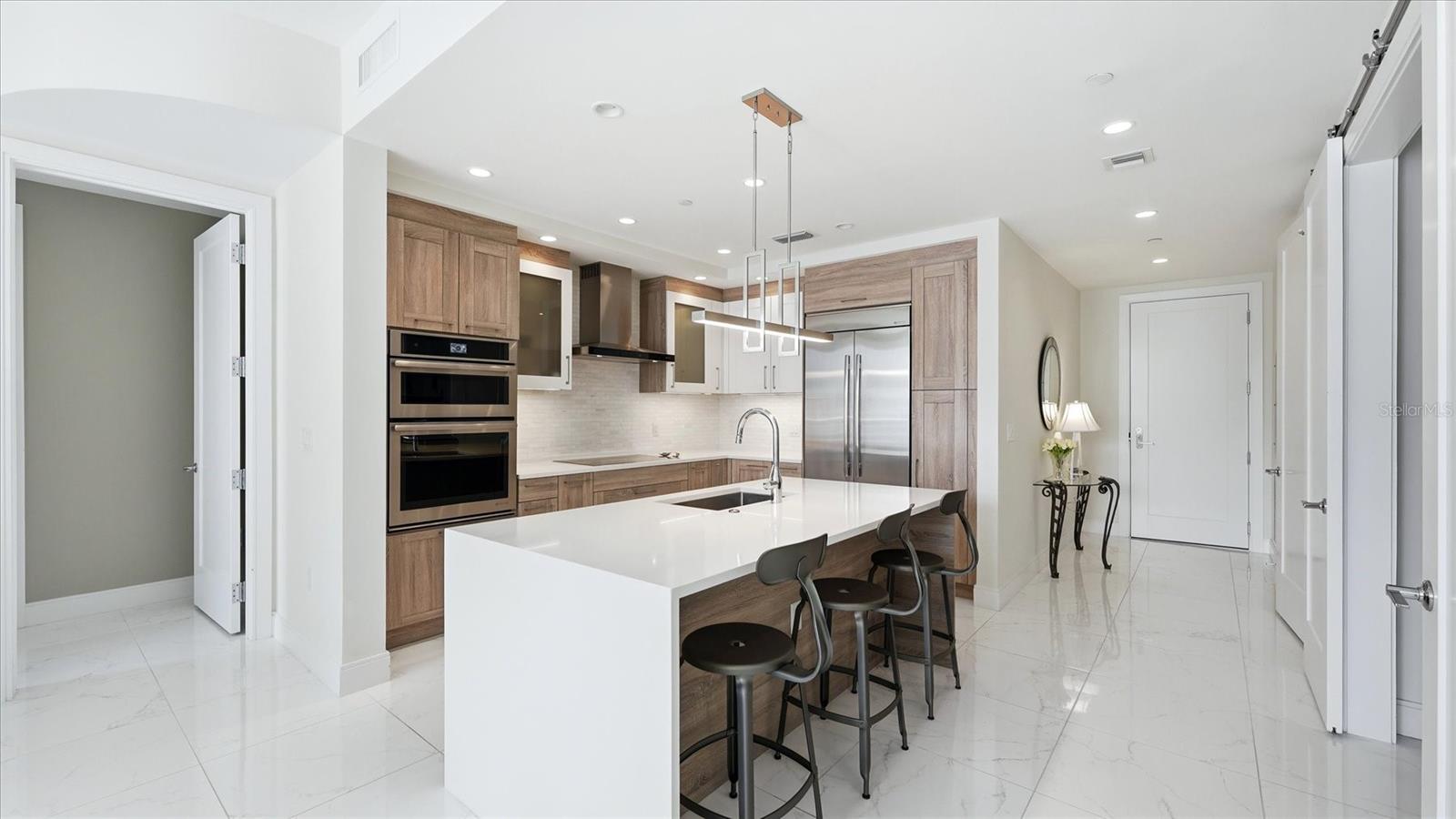 100 1ST AVE N #1407 — photo 9
