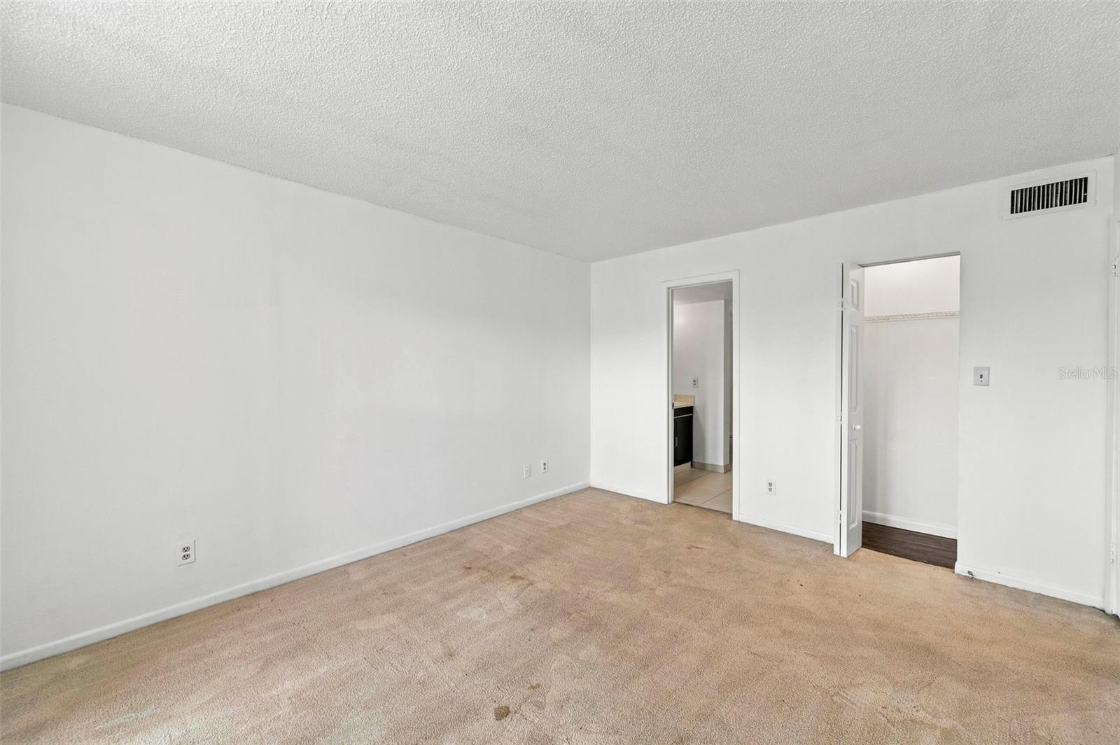 2051 SKIMMER CT W #112 — photo 11