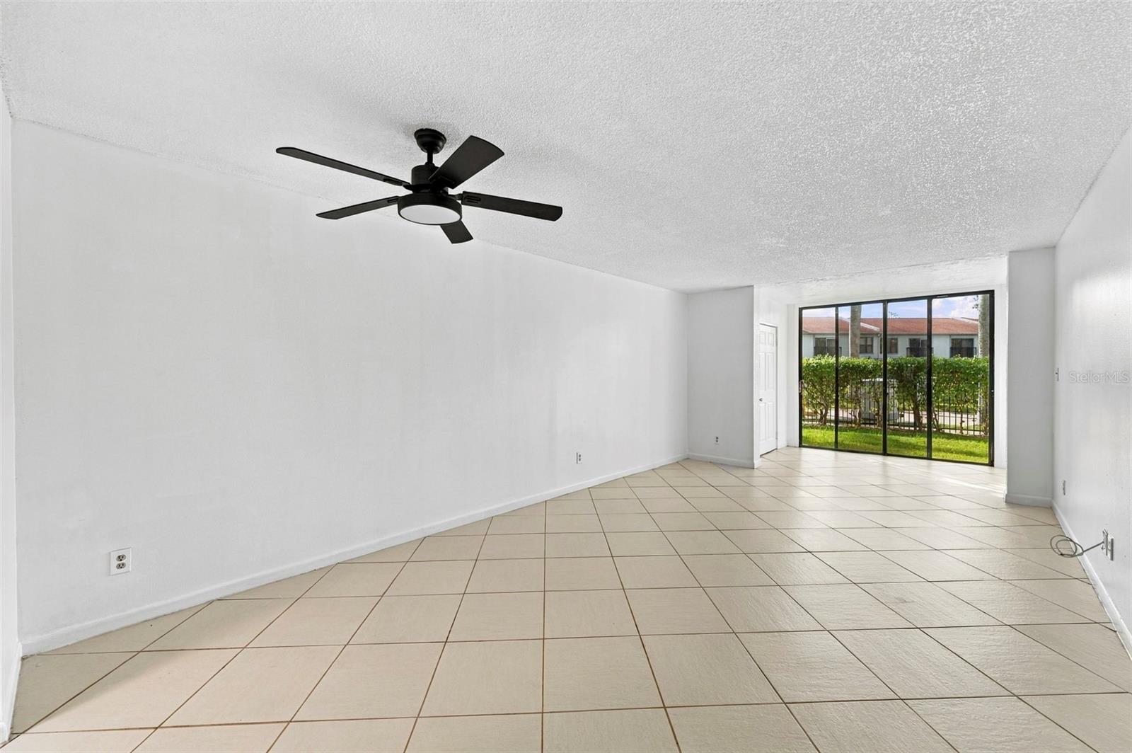 2051 SKIMMER CT W #112 — photo 5
