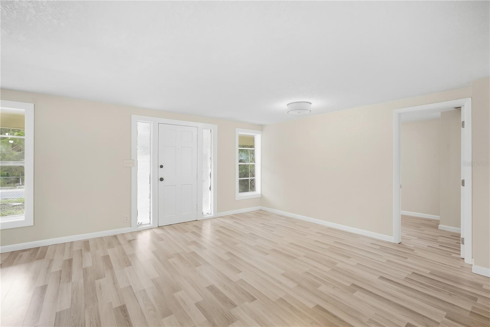 3508 E GENESEE ST — photo 8