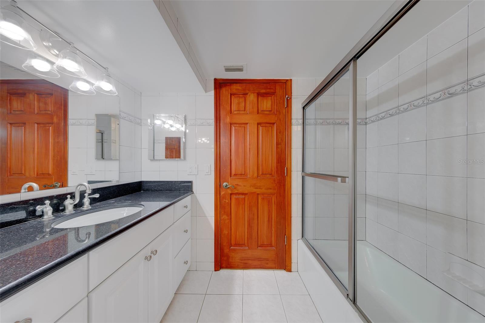 400 ISLAND WAY #1109 — photo 25