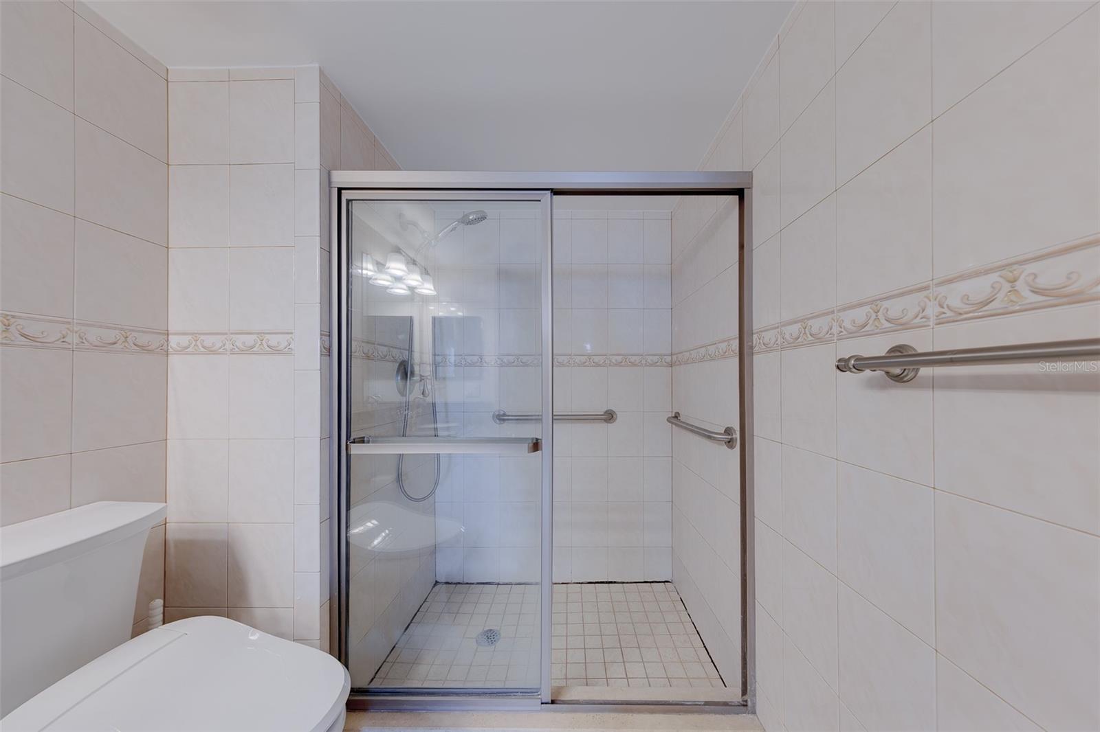 400 ISLAND WAY #1109 — photo 32
