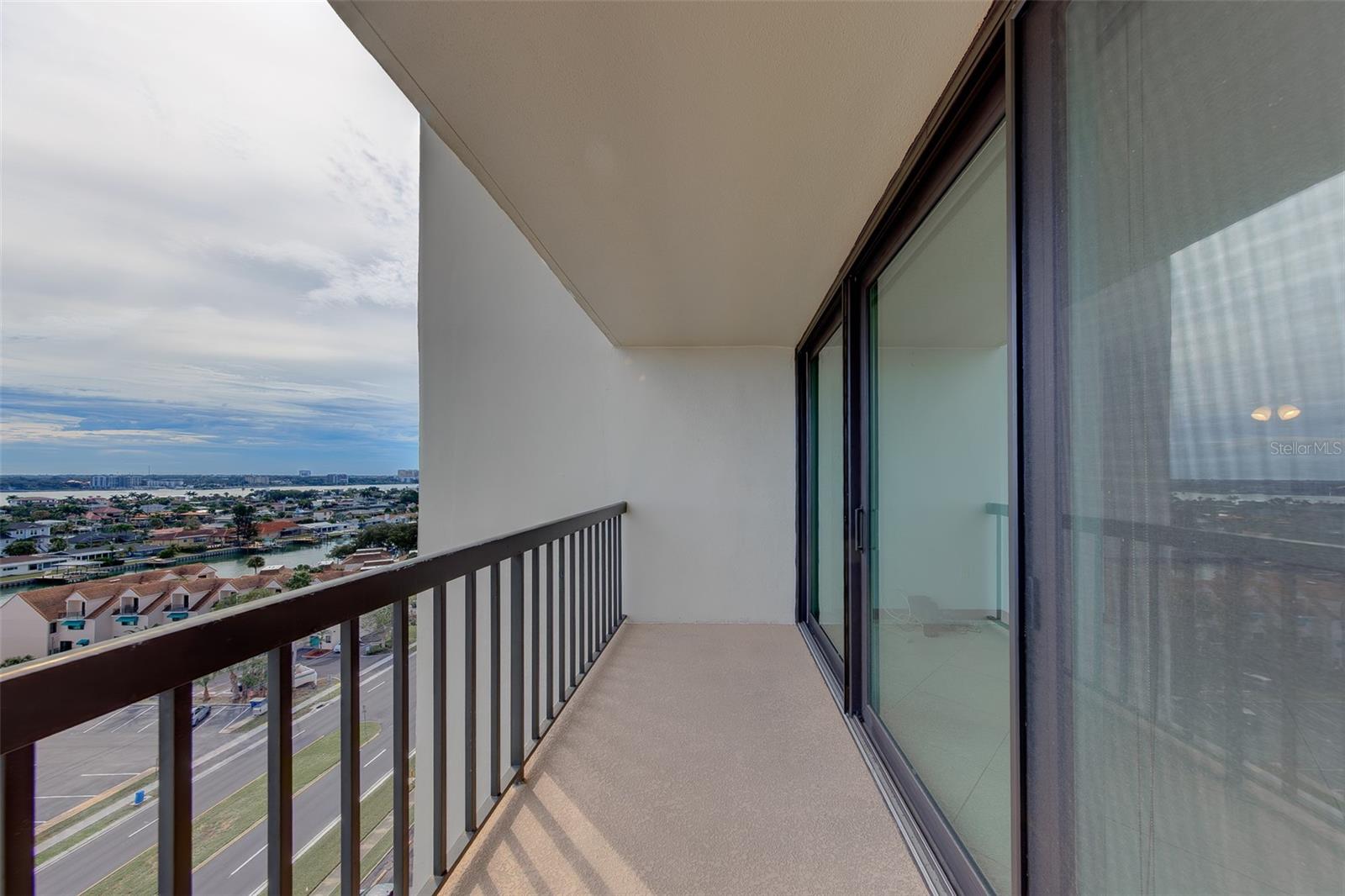 400 ISLAND WAY #1109 — photo 19