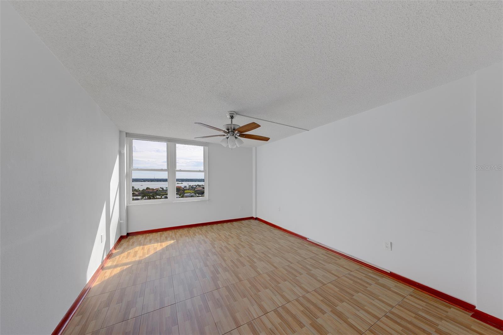 400 ISLAND WAY #1109 — photo 22