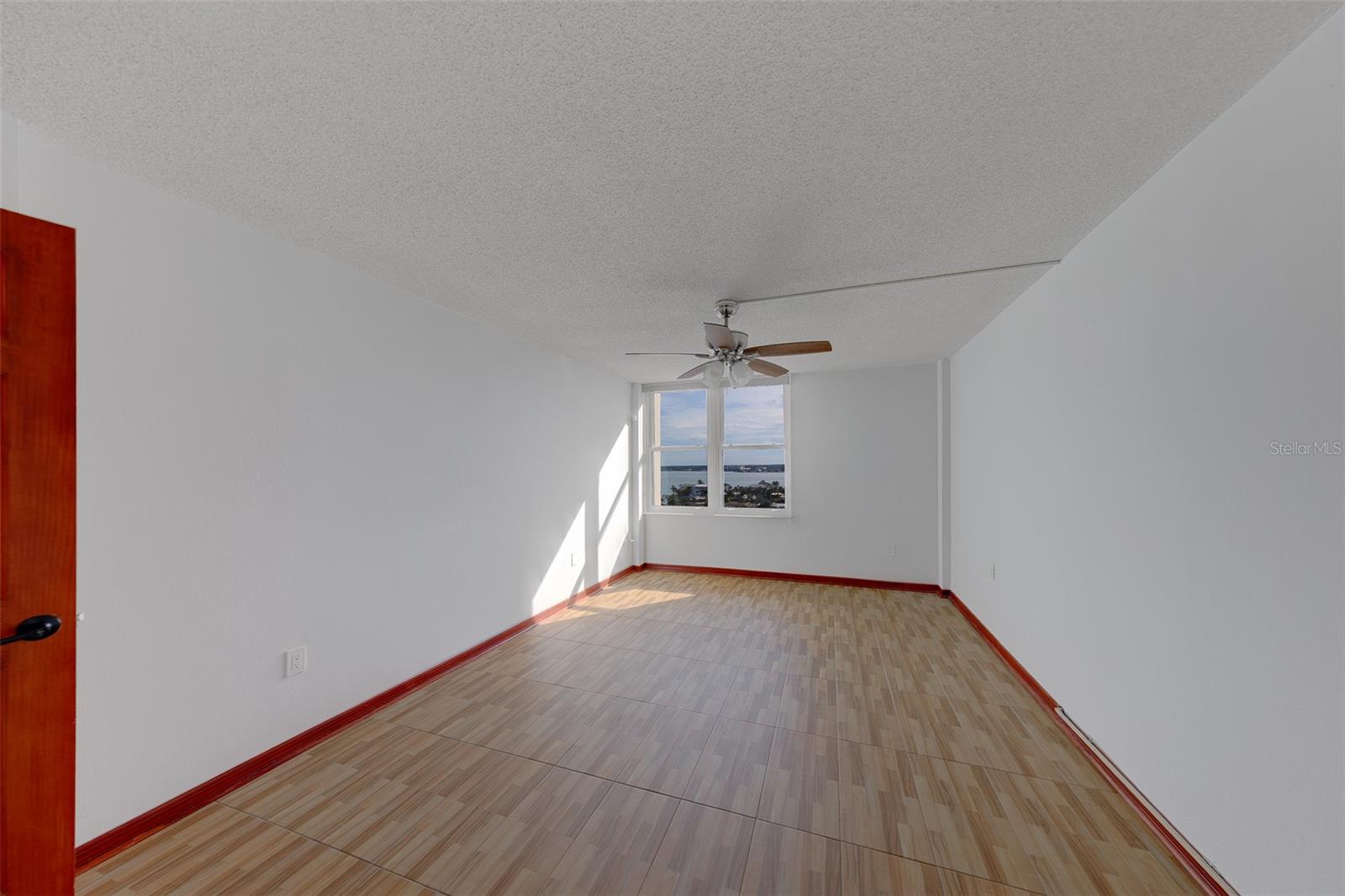 400 ISLAND WAY #1109 — photo 21