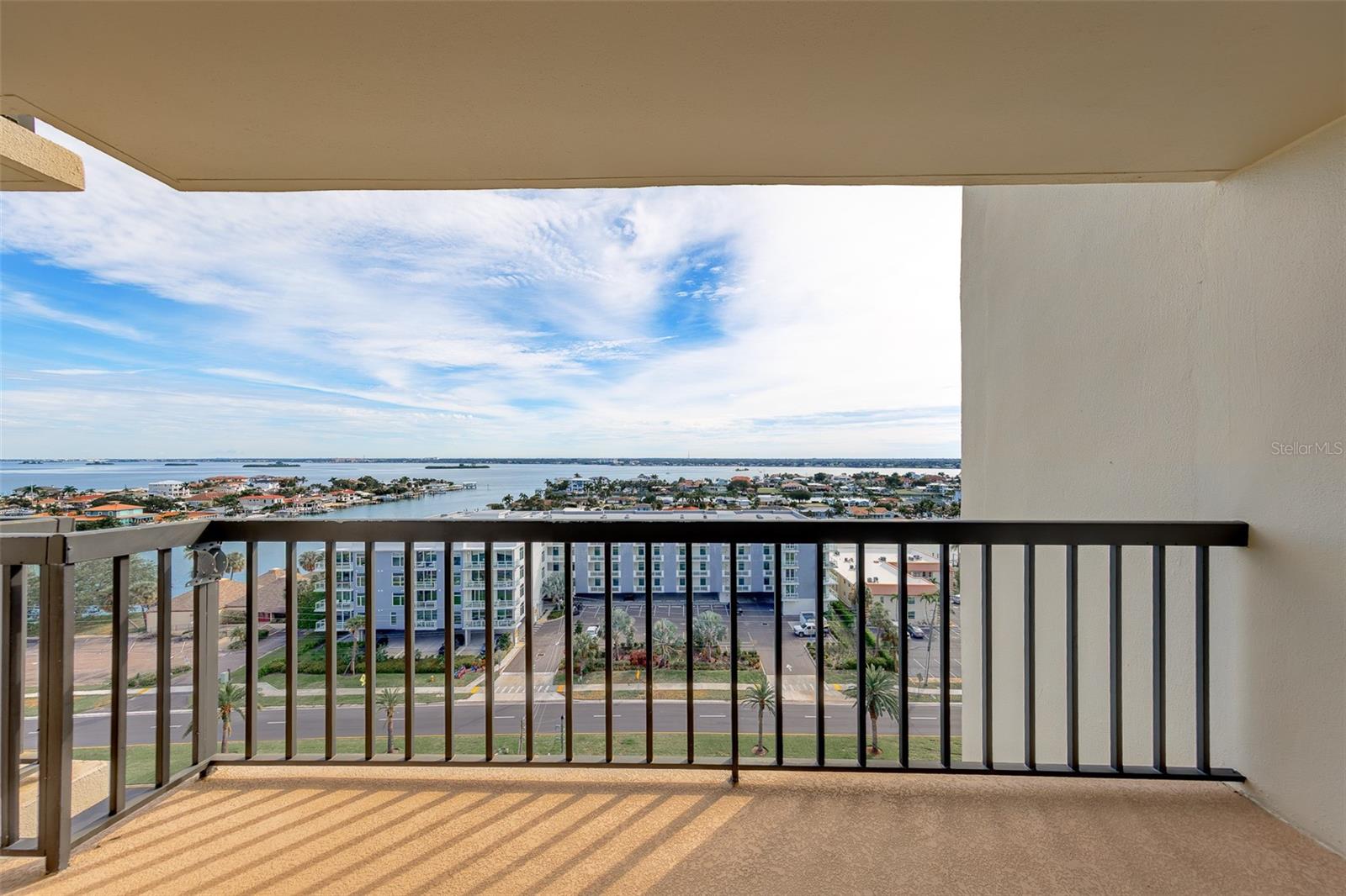 400 ISLAND WAY #1109 — photo 17