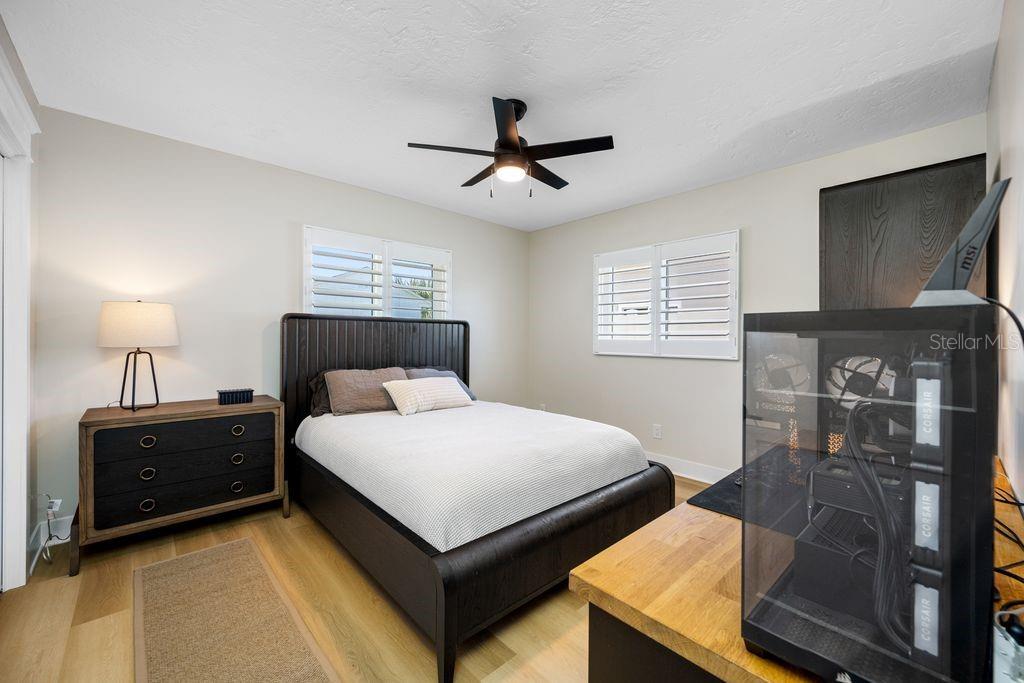 1444 COREY WAY S — photo 32