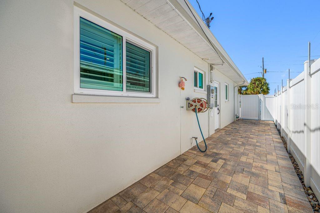 1444 COREY WAY S — photo 52