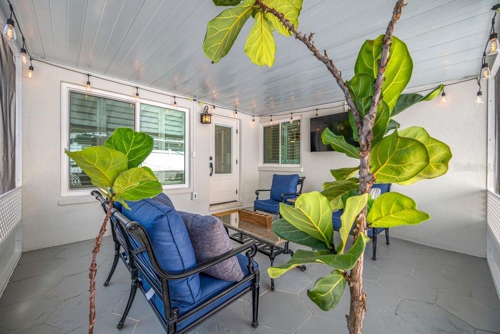 1444 COREY WAY S — photo 40