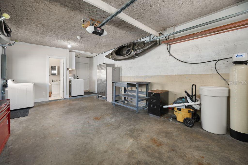 1444 COREY WAY S — photo 45