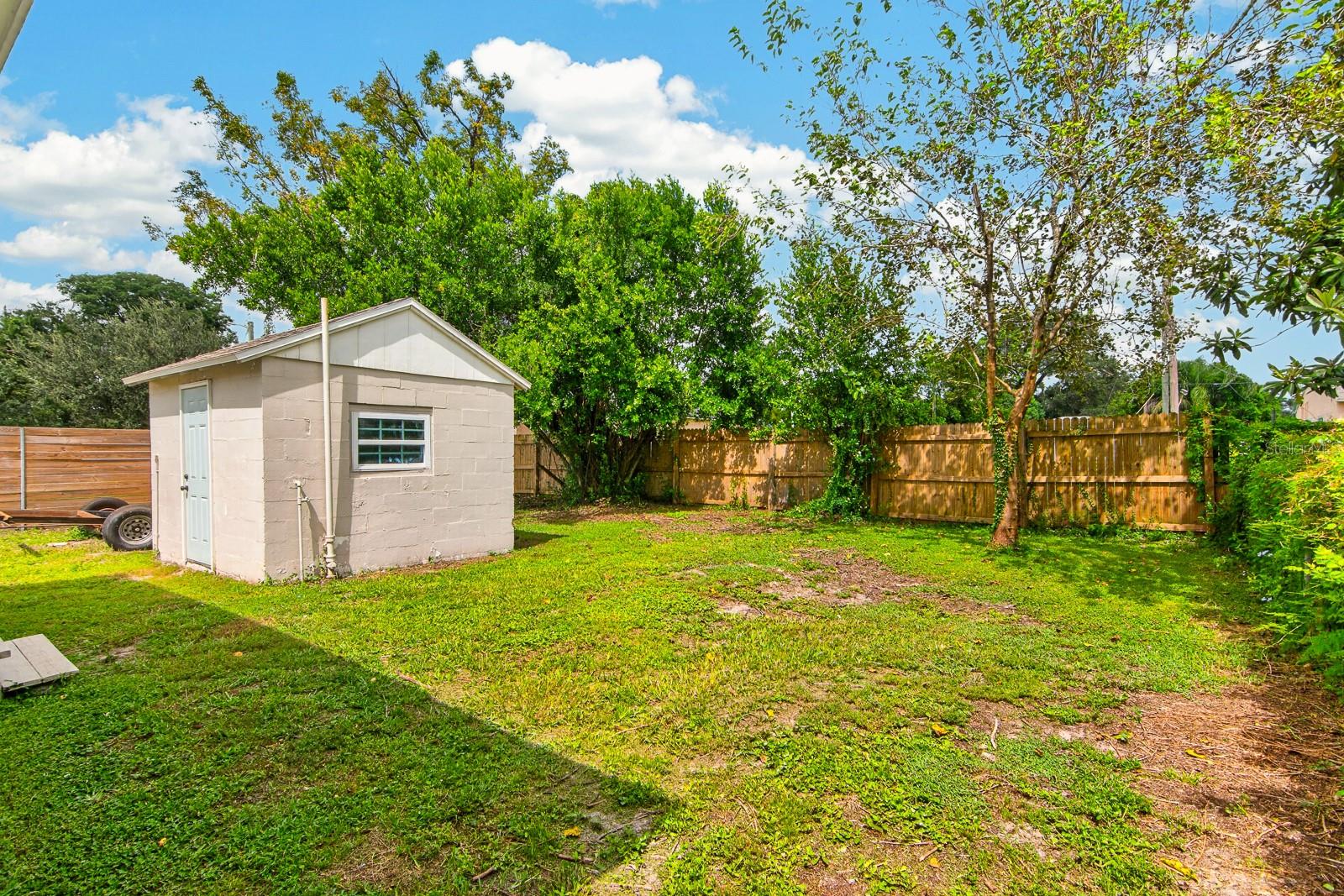 1806 E MCBERRY ST — photo 26