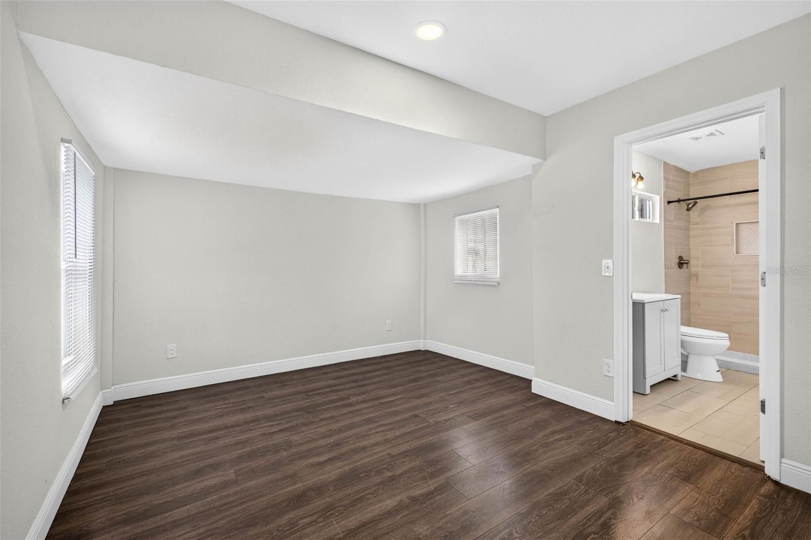 14352 LAWRENCE ST — photo 9
