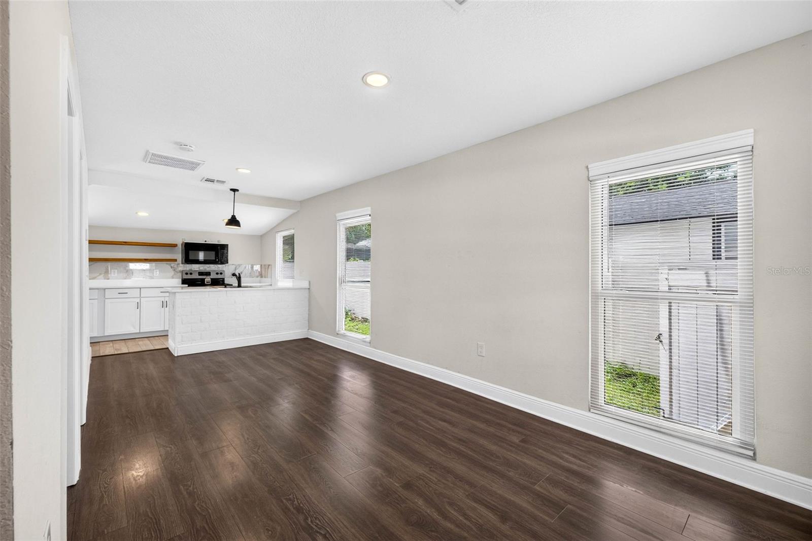 14352 LAWRENCE ST — photo 3