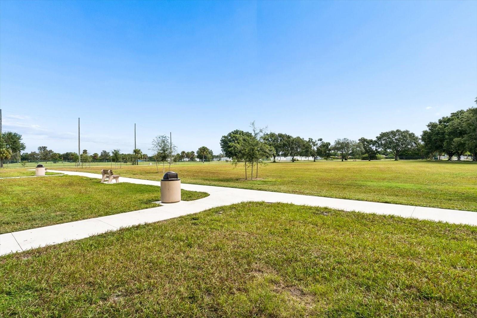 400 N CORONA AVE — photo 41
