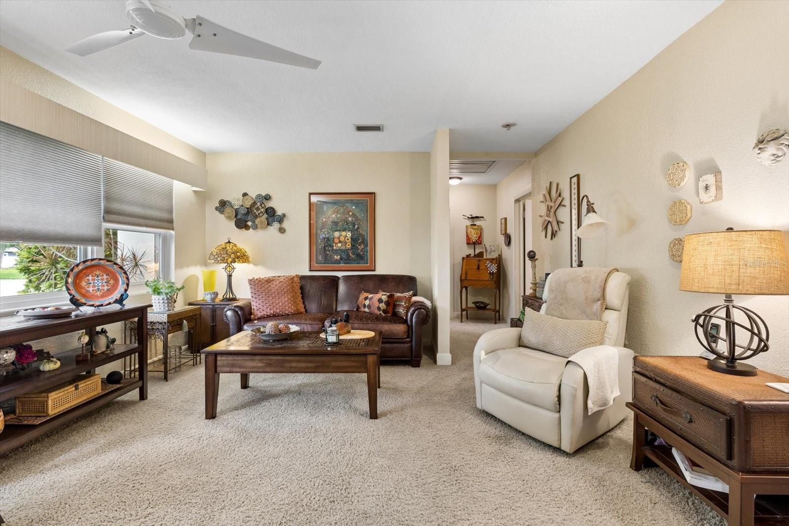 400 N CORONA AVE — photo 10